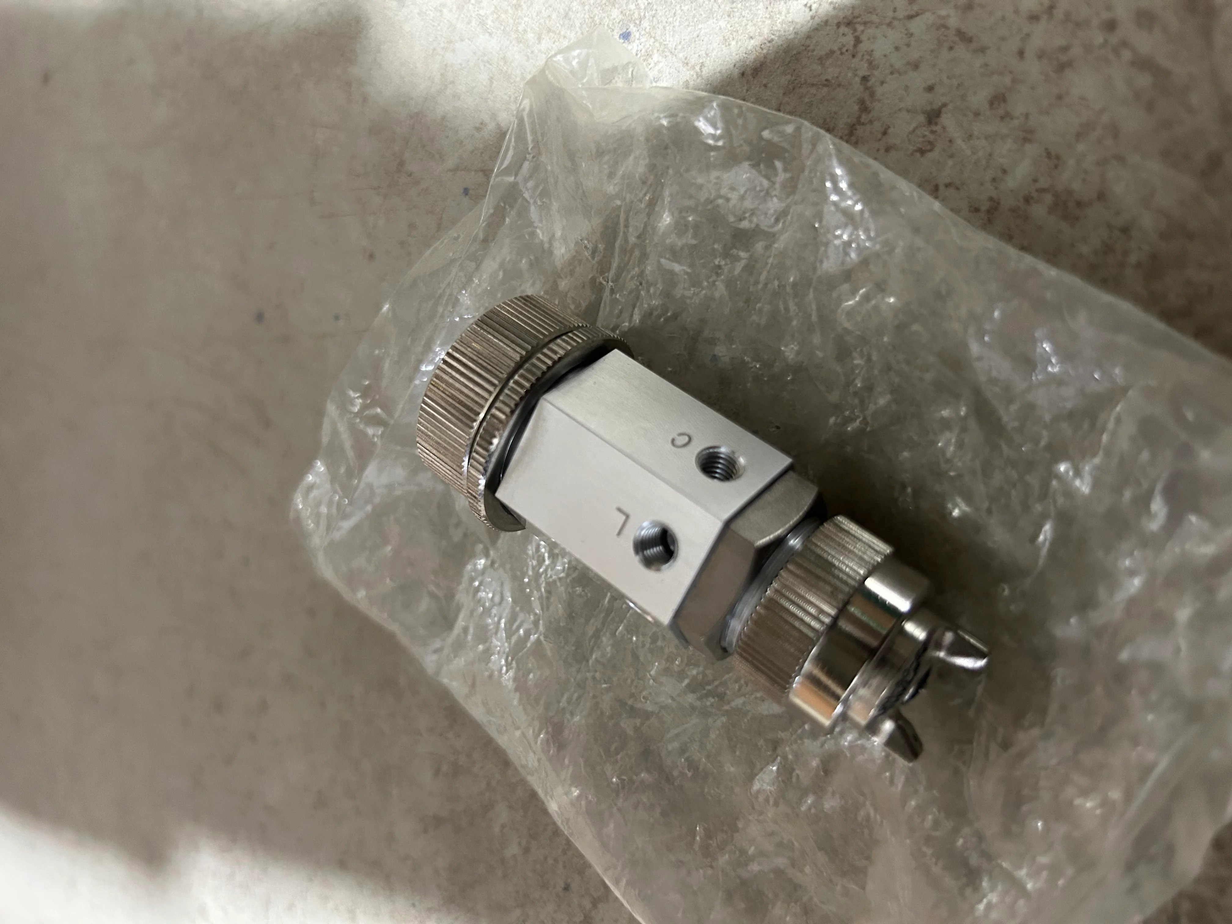 ANEST IWATA AUTO SPRAY GUN (NARROW AREA)